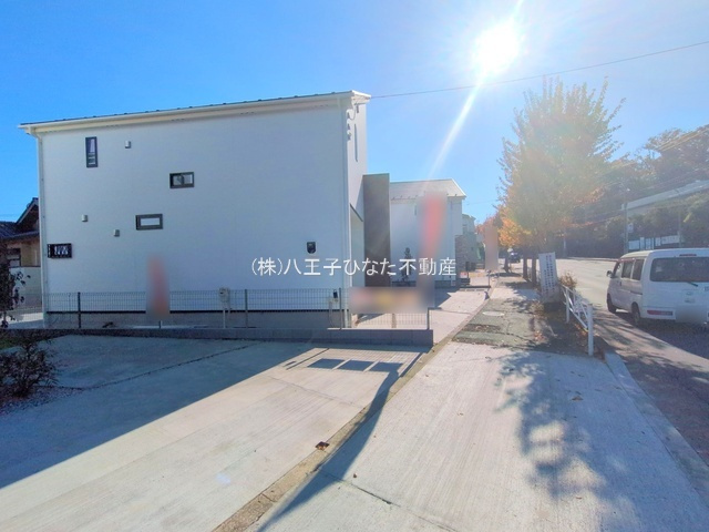 祝：成約済み　八王子市　めじろ台３丁目　新築戸建ての前面道路含む現地写真|～仲介手数料無料☆八王子ひなた不動産～　八王子市めじろ台　新築戸建て
