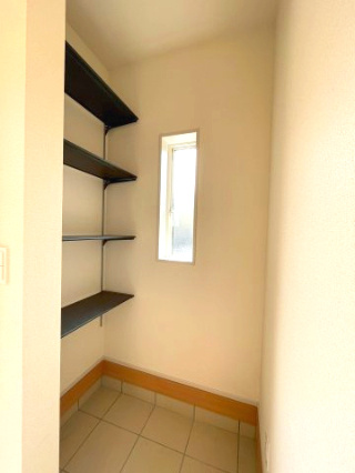 三島市谷田　新築戸建　全2棟　2号棟の玄関