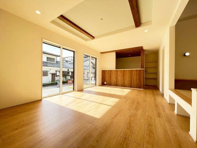 三島市谷田　新築戸建　全2棟　2号棟の居間・リビング