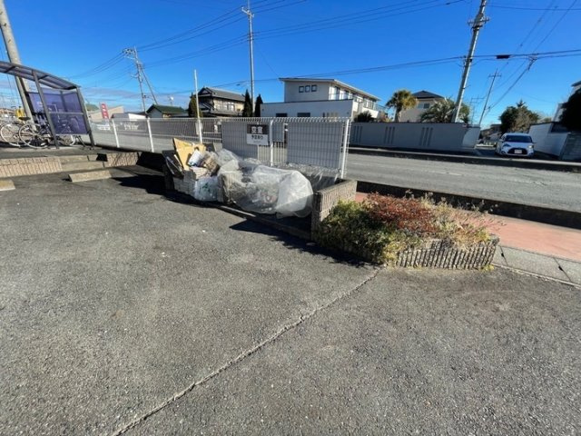 グラシアAのその他|ゴミ置き場