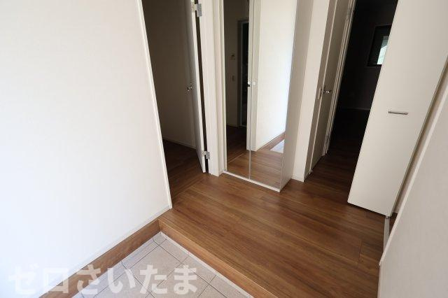 《仲介手数料無料》練馬区東大泉７丁目6-10(全1戸)新築一戸建てケイアイスタイルの玄関