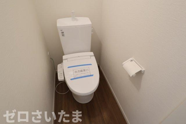 《仲介手数料無料》練馬区東大泉７丁目6-10(全1戸)新築一戸建てケイアイスタイルのトイレ