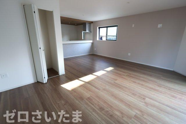 《仲介手数料無料》練馬区東大泉７丁目6-10(全1戸)新築一戸建てケイアイスタイルの居間・リビング