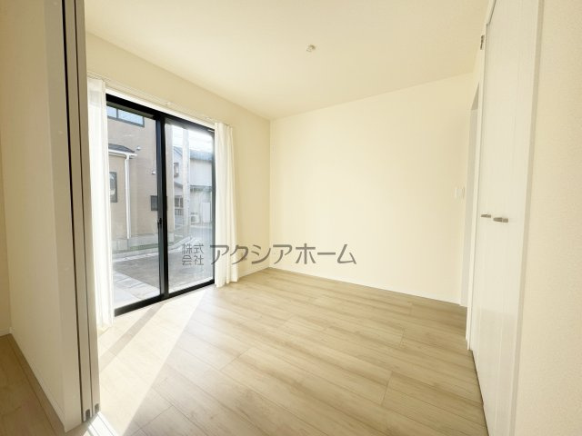 入間市仏子・全5棟　新築一戸建　D号棟　～IDS工法～の洋室|1階　洋室　4.5帖