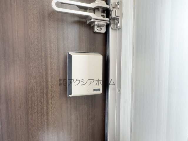 入間市仏子・全5棟　新築一戸建　D号棟　～IDS工法～の玄関