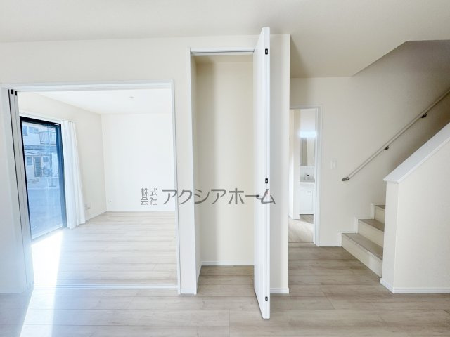 入間市仏子・全5棟　新築一戸建　D号棟　～IDS工法～の収納