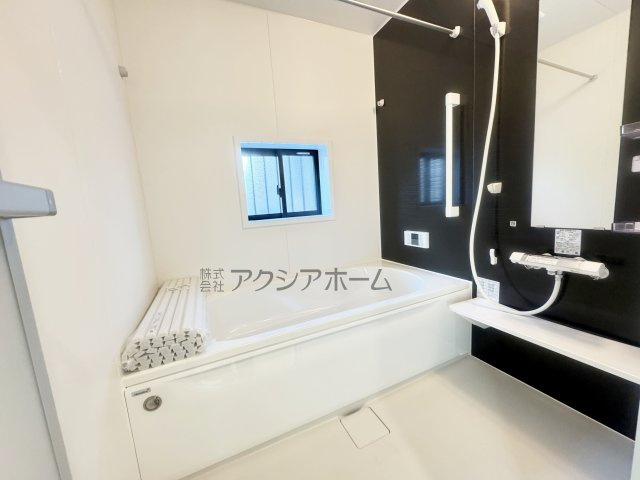入間市仏子・全5棟　新築一戸建　D号棟　～IDS工法～の浴室