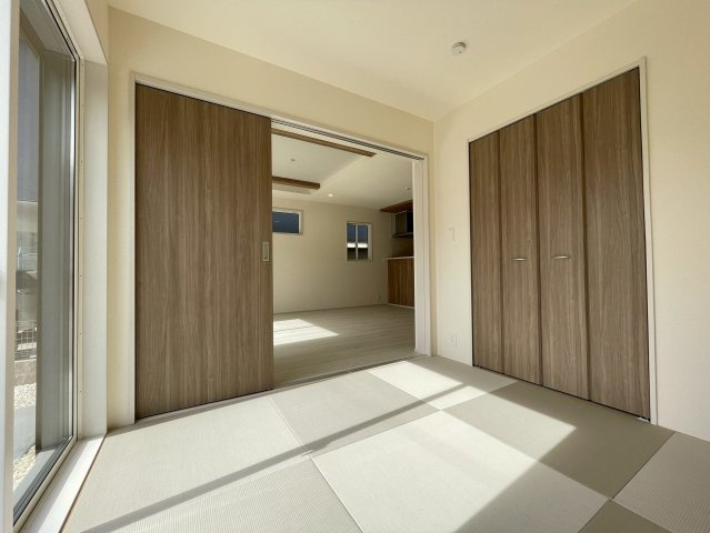 三島市谷田　新築戸建　全2棟　1号棟の和室