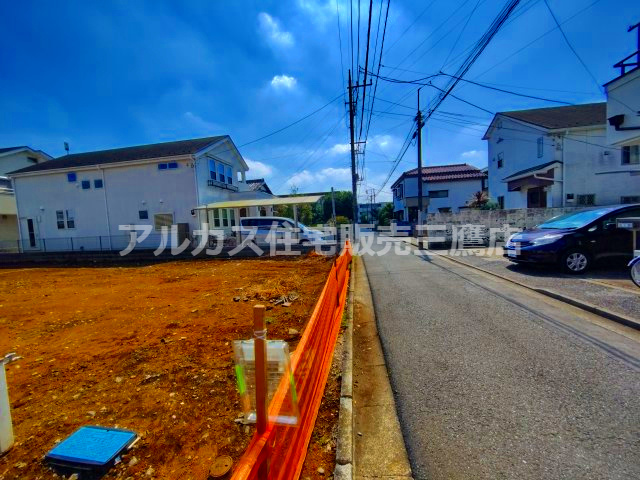 三鷹市井口５丁目 中央線 東小金井駅 売地の前面道路含む現地写真