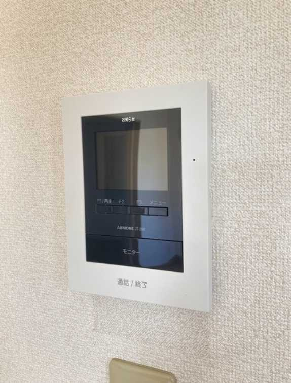 ヒルサイドコート　南向き　角部屋　子供可のセキュリティ