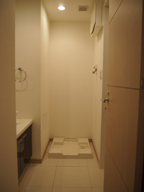 ルーブル両国のその他