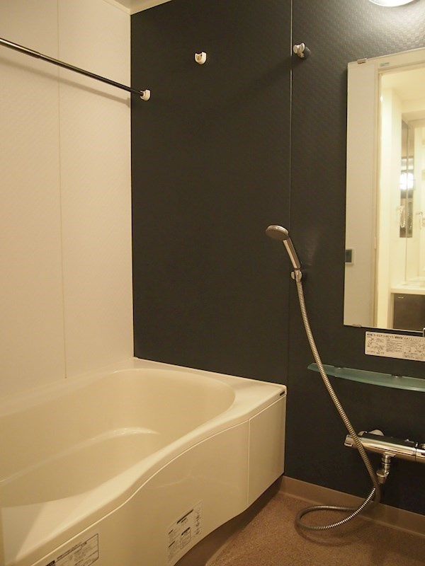 ルーブル両国の浴室