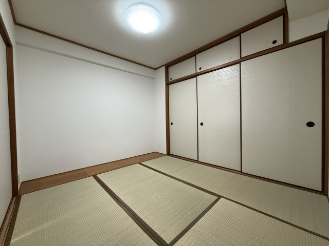 メゾンドール明石山ノ手台Ｂ棟の和室