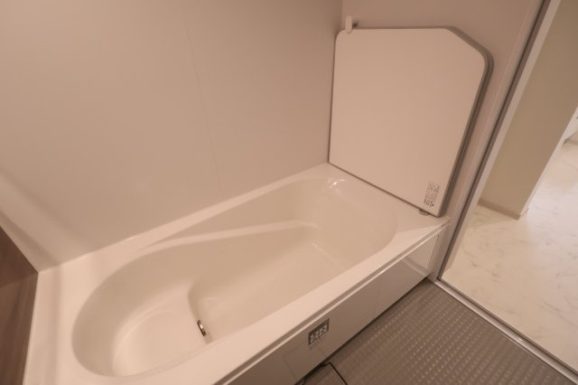 《仲介手数料無料》練馬区春日町２丁目27-13(全1戸)新築一戸建てケイアイグレースの浴室