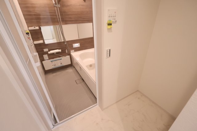 《仲介手数料無料》練馬区春日町２丁目27-13(全1戸)新築一戸建てケイアイグレースのランドリースペース