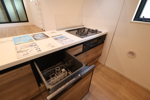 《仲介手数料無料》練馬区春日町２丁目27-13(全1戸)新築一戸建てケイアイグレースのキッチン