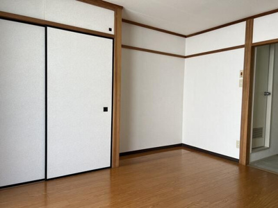 【居間・リビング】 | プレジール-定期借家２年-