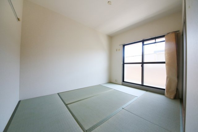 サンライズ旭の和室