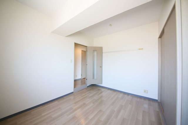 サンライズ旭の寝室