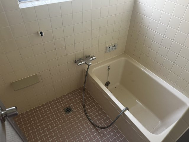 天満台西四丁目の浴室