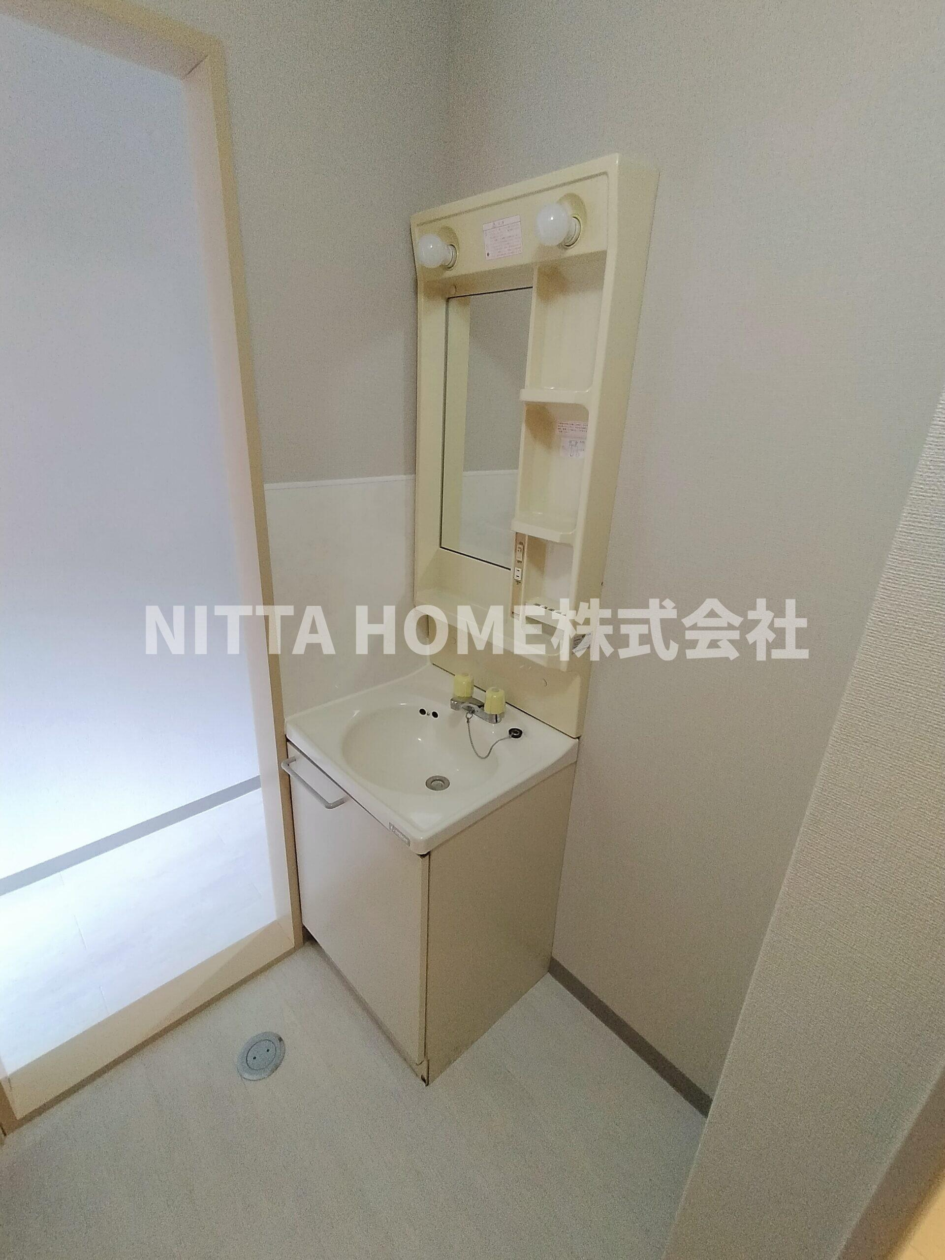 MANSION　KR-Ⅱの洗面所|独立洗面台がついています◎