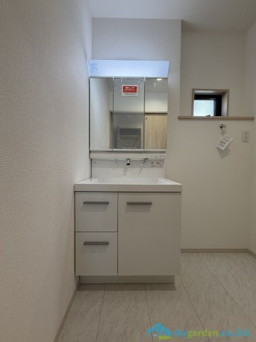 秦野市東田原　新築戸建　全10区画9号棟の独立洗面台