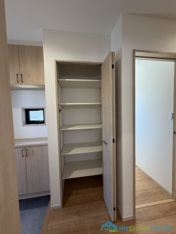 秦野市東田原　新築戸建　全10区画9号棟の収納