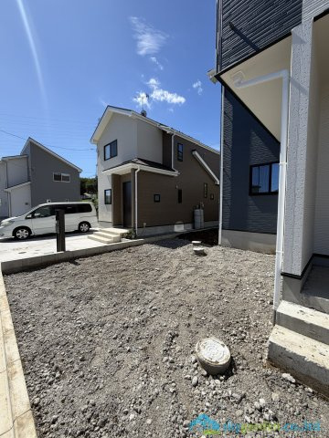 秦野市東田原　新築戸建　全10区画9号棟の庭