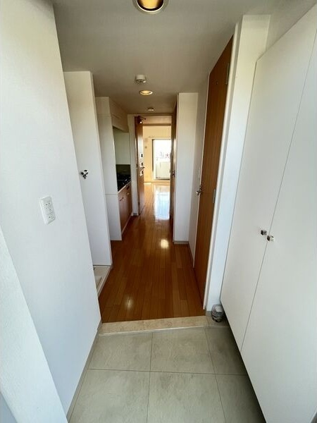 インプルーブ鶴舞の玄関