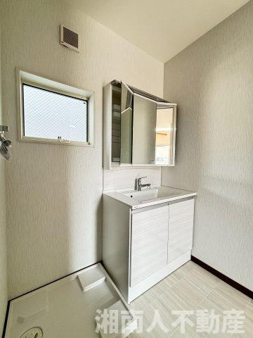 茅ヶ崎市白浜町　新築戸建　のランドリースペース