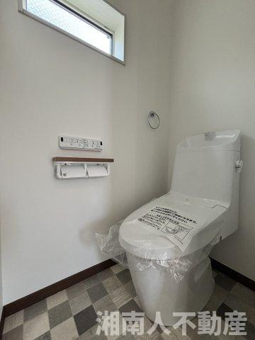 茅ヶ崎市白浜町　新築戸建　のトイレ|落ち着いた色調のトイレです