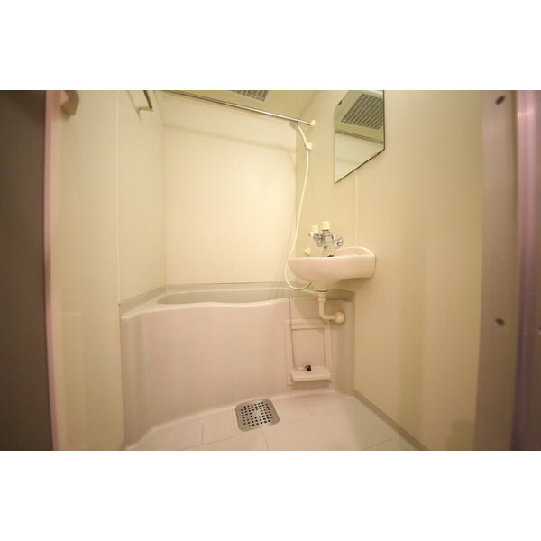 プロビデンス新瑞橋の浴室