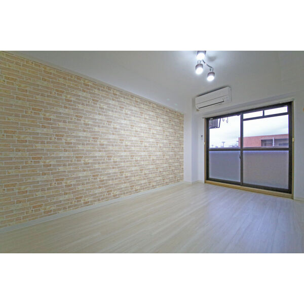 プロビデンス新瑞橋の洋室