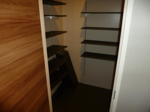 フォルトゥーナ石見の収納|玄関横収納