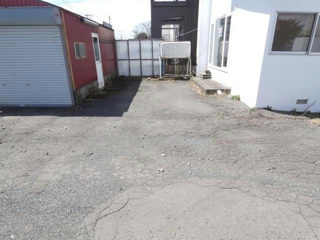 鳥取南８－６－１４貸家の駐車場