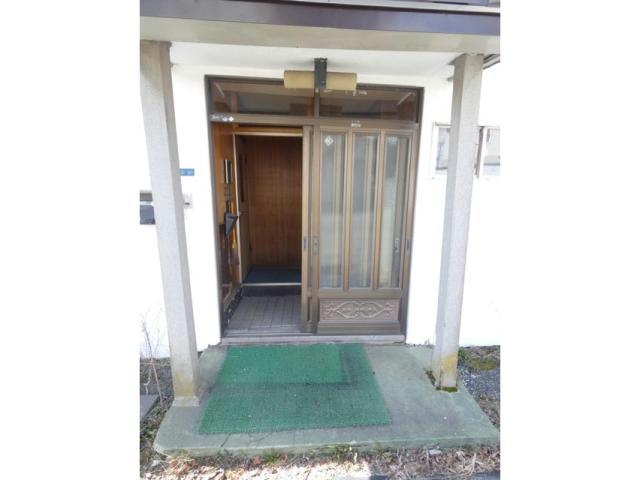 鳥取南８－６－１４貸家の玄関