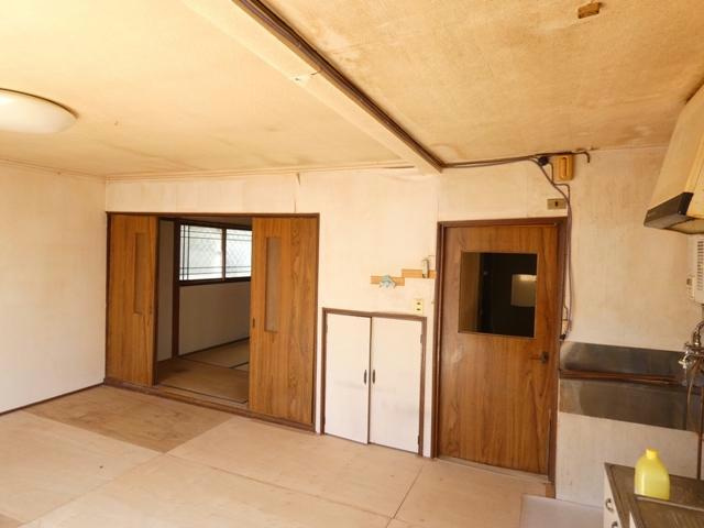 鳥取南８－６－１４貸家の居間・リビング