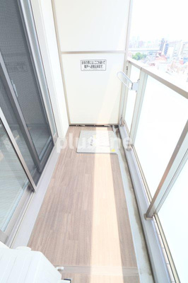 【バルコニー】 | スプランディッドキャトル