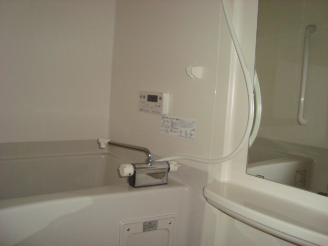 ブルーサンズロックの浴室|バス