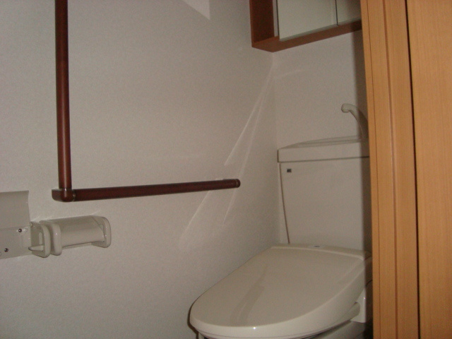 ブルーサンズロックのトイレ|シャワー付トイレ