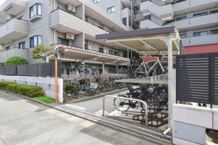 ライオンズガーデン平和台の駐輪場