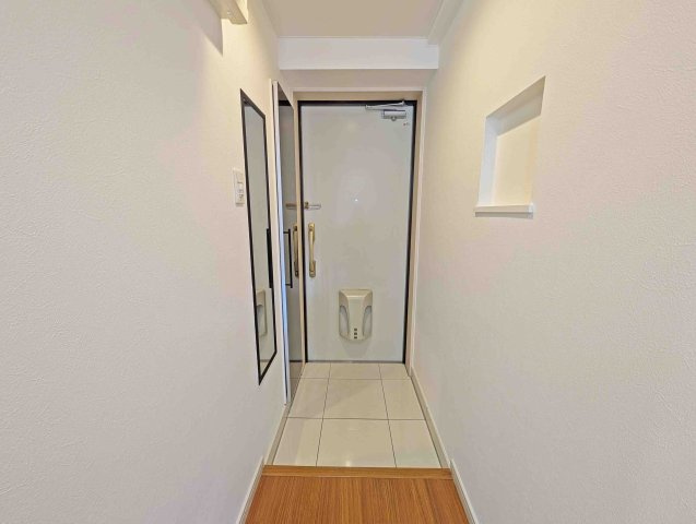 グランフォート新瑞橋の玄関