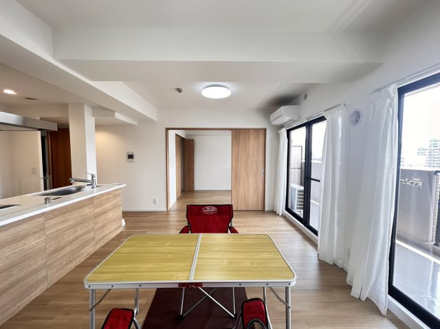 プレステージ灘新在家Ⅲの居間・リビング