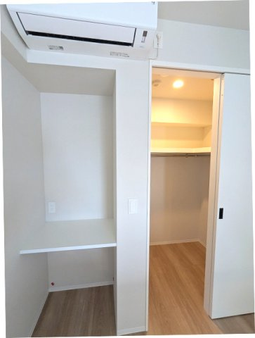 DUO FLATS浅草蔵前の設備|4.1帖洋室、エアコン付、ウォークインクローゼット