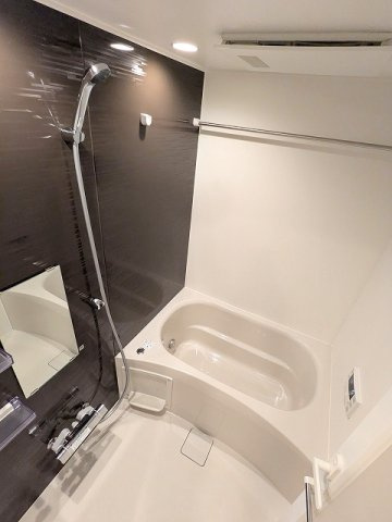 DUO FLATS浅草蔵前の浴室|追焚オートバス、浴室換気乾燥機