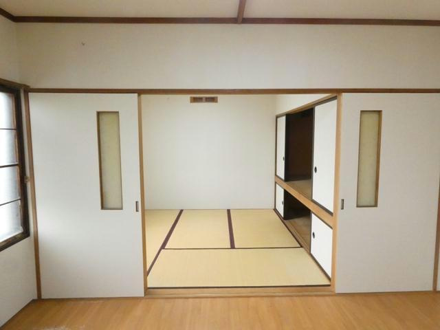 パークハイツ（鳥取大通）の居間・リビング