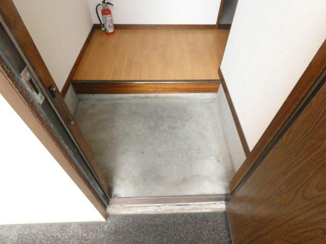 パークハイツ（鳥取大通）の玄関