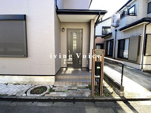 【玄関】 | 【仲介手数料０円】厚木市下荻野　中古一戸建て | 厚木市下荻野　中古一戸建て