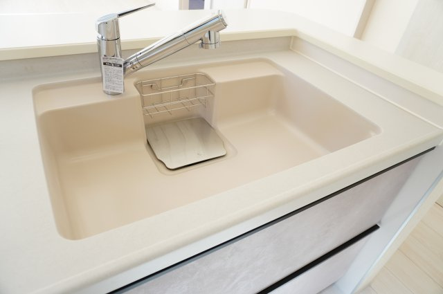 越谷市弥栄町1丁目 新築分譲住宅のキッチン