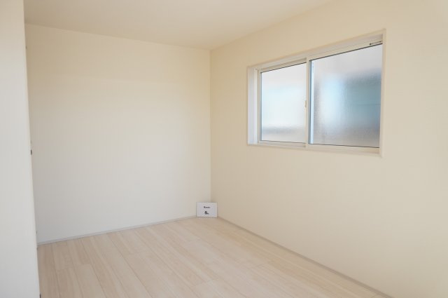 越谷市弥栄町1丁目 新築分譲住宅の洋室